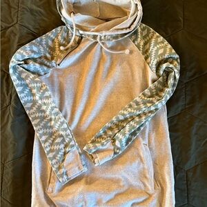 AMPERSAND AVE Gray and Green Patterned Hoodie